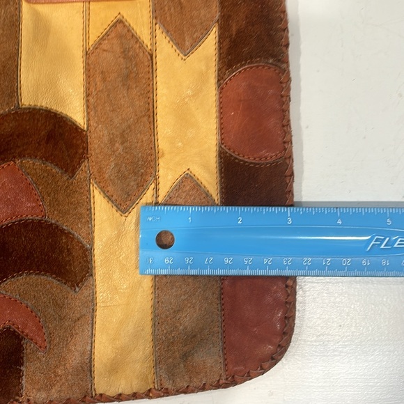 (404) “AUTHENTIC VINTAGE LEATHER TOTE” - Picture 13 of 13